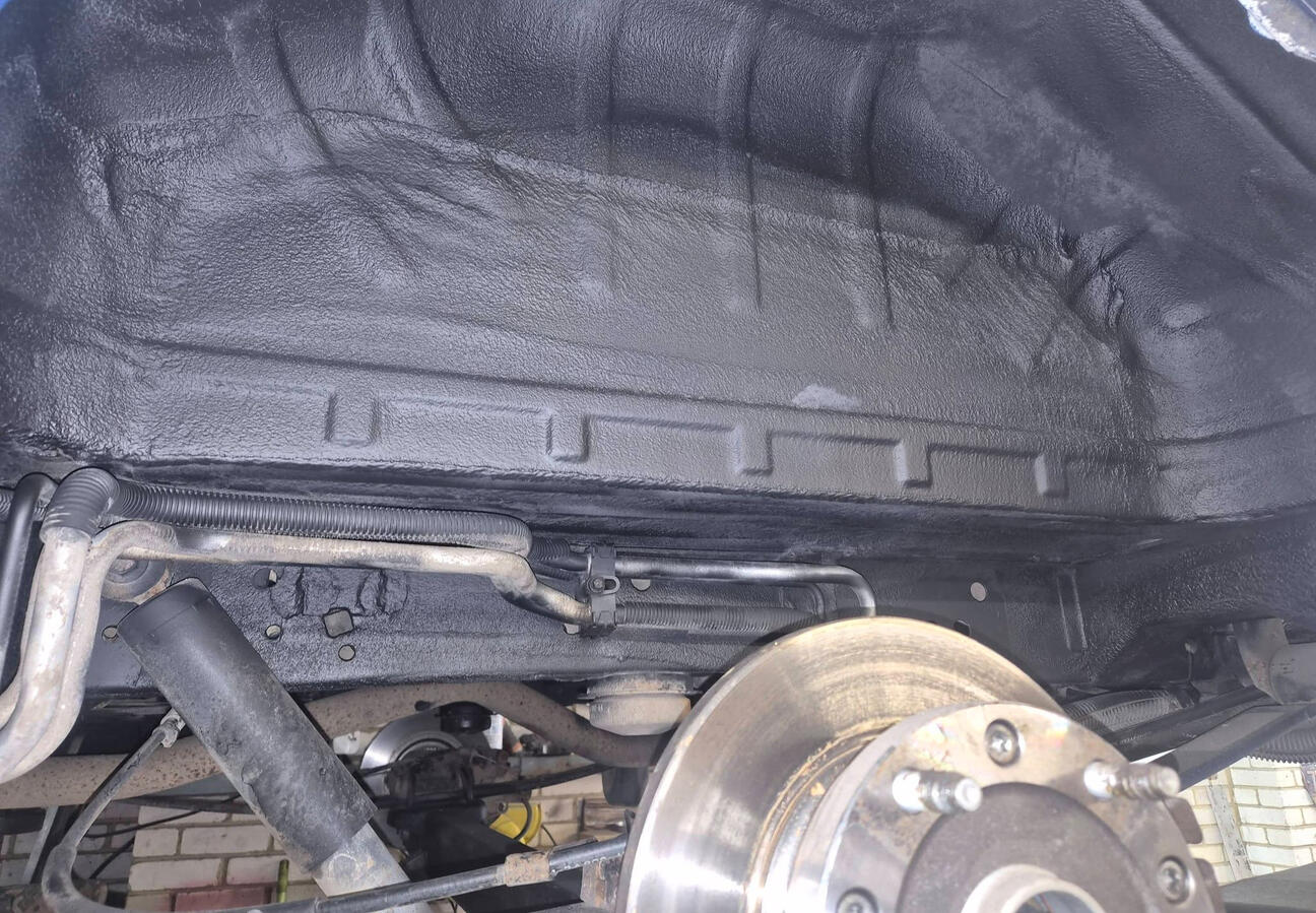 Inner Arch Resoration After Welding and Rust Treatment Inner Arch Repaired and sprayed